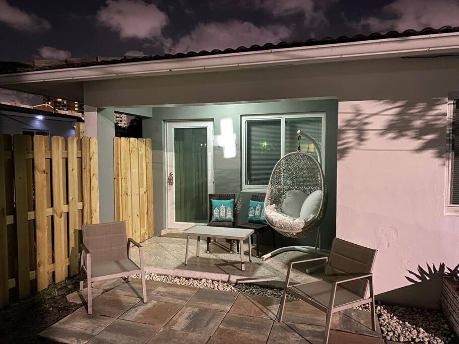 Stayover In Miami Home 2Br - 1Bth - Free Parking Екстер'єр фото